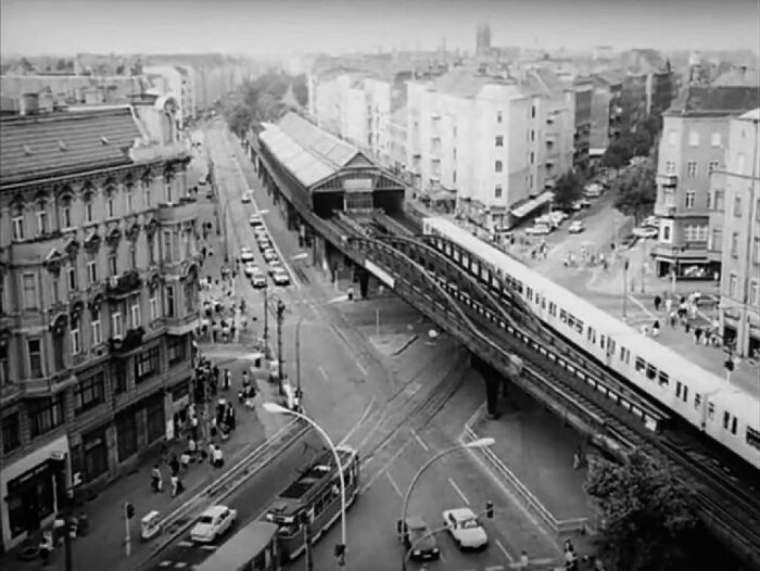 Berlin – Prenzlauer Berg: Begegnungen zwischen dem 1. Mai und dem 1. Juli 1990